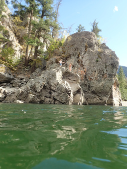 Enlarge photo 77