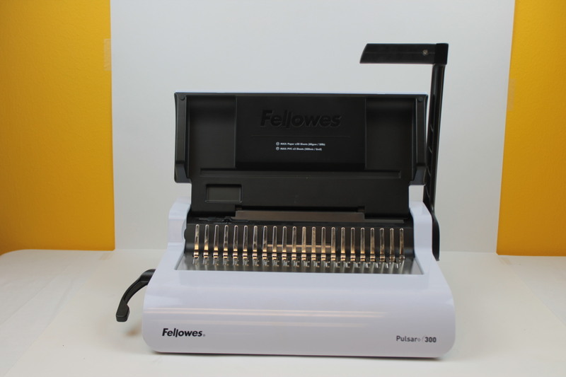Fellowes Pulsar Plus 300 Manual Plastic Comb Binding Machine White