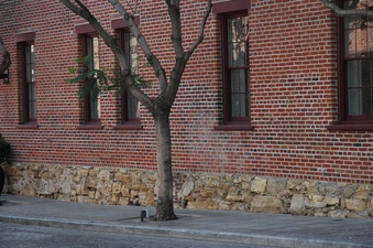 Enlarge photo 21