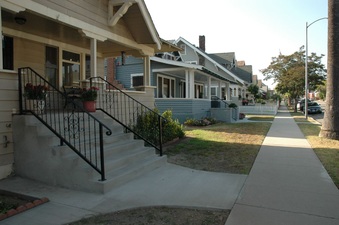 S La Salle Ave South of 27th LA