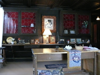 Chapman Building- Funky Boutique