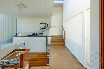 Enlarge photo 38