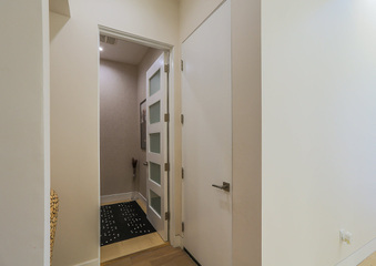 Enlarge photo 48