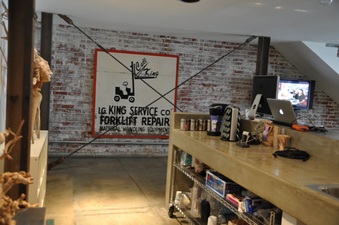 Enlarge photo 13