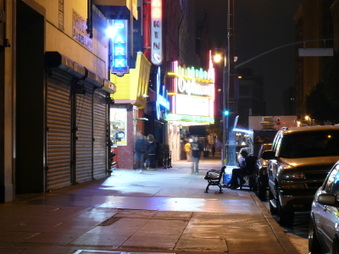 Broadway between 8th and 9th St