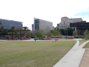 Enlarge photo 18