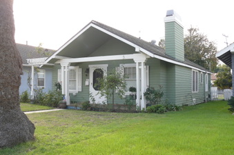 707 & 703 Cota Ave