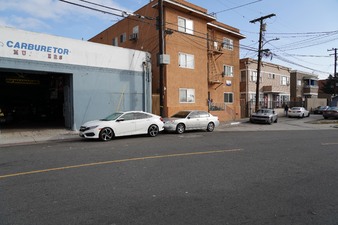 Enlarge photo 27