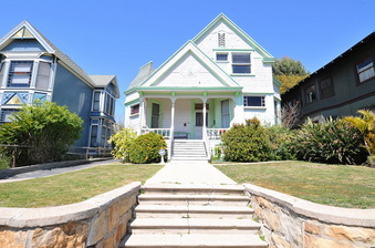 Neighborhood Houses