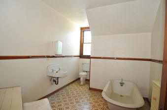 Enlarge photo 51