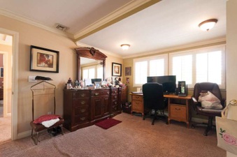 Enlarge photo 35