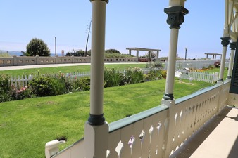 Enlarge photo 21
