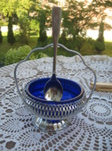 BEAUTIFUL SPECIAL DISH VASE