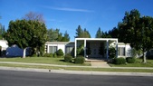 Jahn Resident