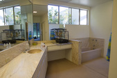 Enlarge photo 58