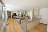 Enlarge photo 117