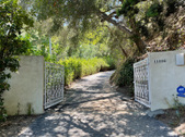Enlarge photo 89