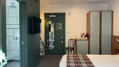 Enlarge photo 36