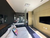 Enlarge photo 27