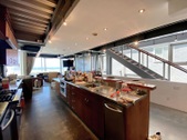 Enlarge photo 33