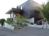 8575 Franklin Ave