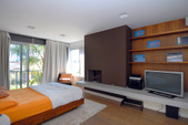 Enlarge photo 54