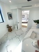 Enlarge photo 49