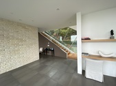 Enlarge photo 51