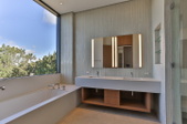 Enlarge photo 70