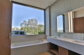 Enlarge photo 71