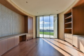 Enlarge photo 75