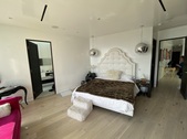 Enlarge photo 26