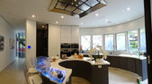Enlarge photo 77