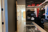 Enlarge photo 56