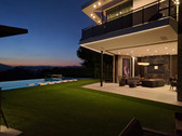 Enlarge photo 51
