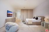 Enlarge photo 37
