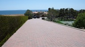 Enlarge photo 1
