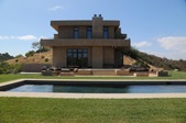 Enlarge photo 102