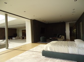 Enlarge photo 57