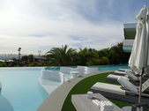 Enlarge photo 118