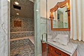 Enlarge photo 83
