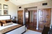 Enlarge photo 80