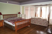 Enlarge photo 79