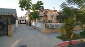 Avi's Moms - 635 N Gramercy Pl