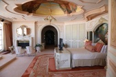 Enlarge photo 46
