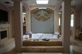 Enlarge photo 52