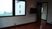 Enlarge photo 52
