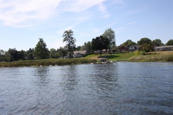 Enlarge photo 550