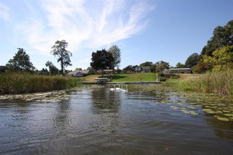 Enlarge photo 553