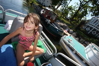 Enlarge photo 609